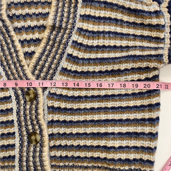 Madewell || Waller Crop Cardigan Sweater in Stripe XS - Picture 5 of 8